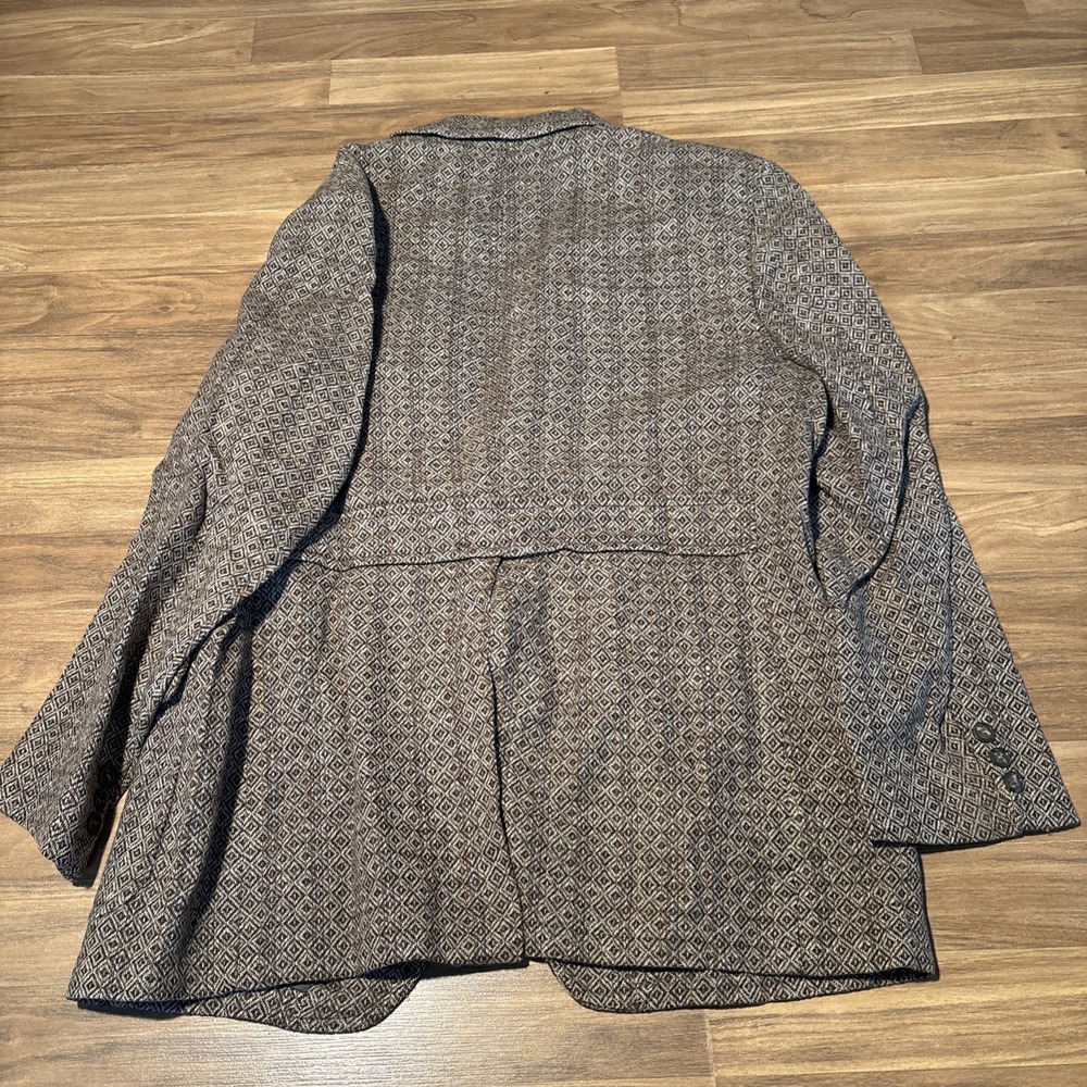 Blazer Diamond Pattern Medium - Picture 4 of 11